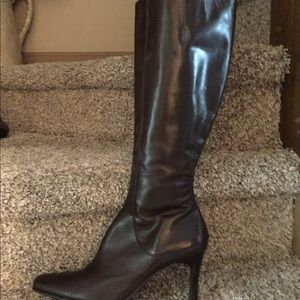 Women’s Nine West brown boots